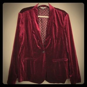 Velvet Burgundy Blazer. Size: XL